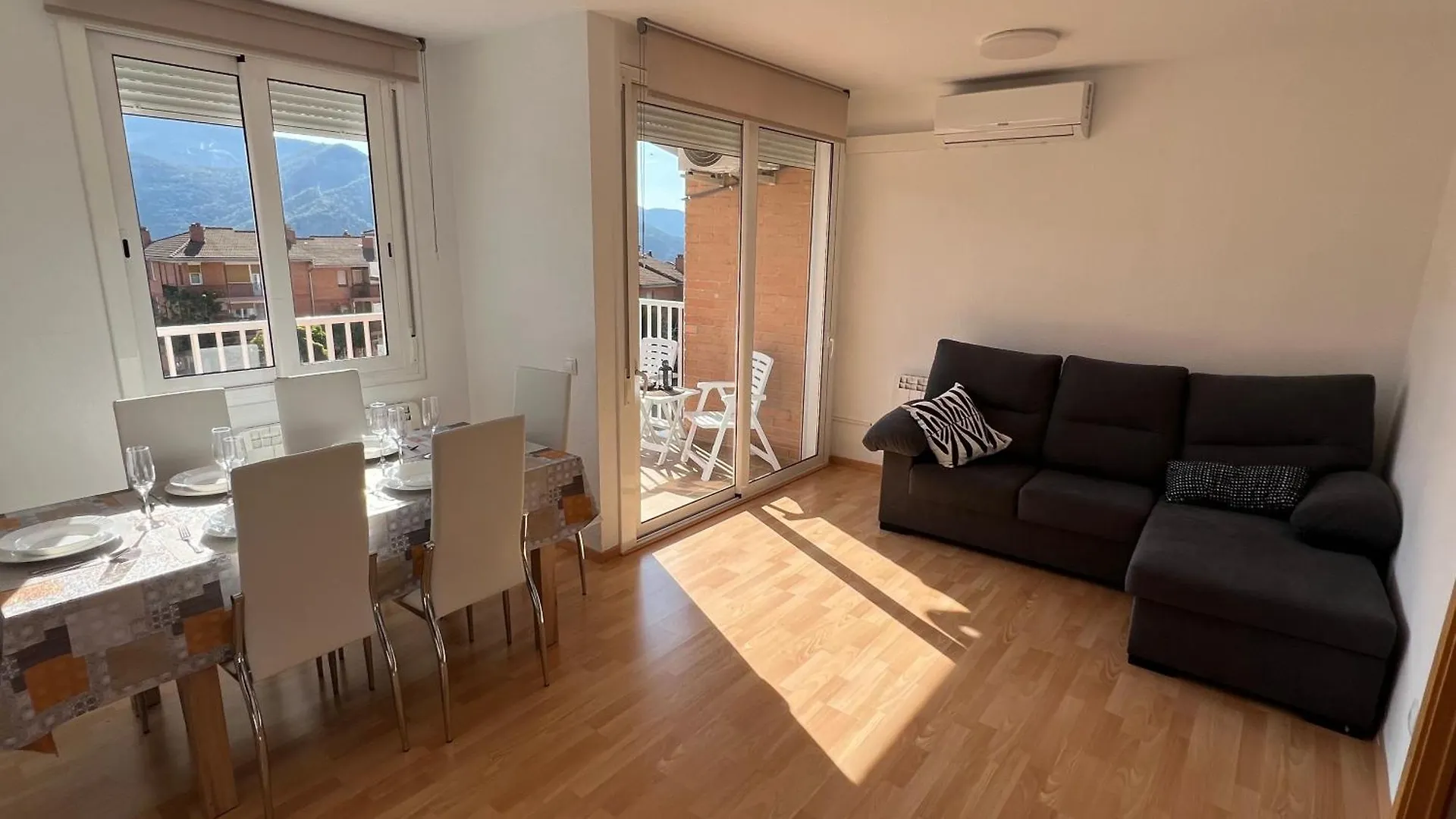 Apartament Reformat Al Bergueda 6P location